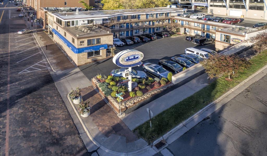 Voyageur Lakewalk Inn Duluth Bagian luar foto
