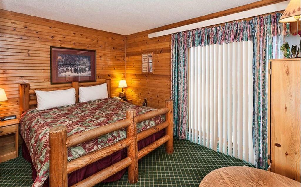 Voyageur Lakewalk Inn Duluth Bagian luar foto