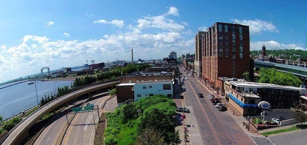 Voyageur Lakewalk Inn Duluth Bagian luar foto